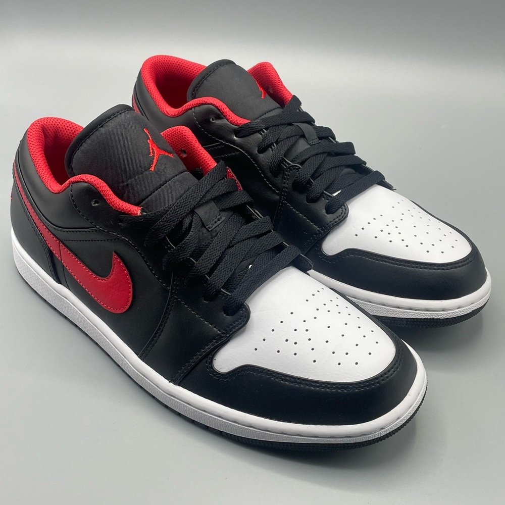 Men’s Size 11 NIKE Jordan 1 Low Black Fire Red White Toe BRED 2022 #553558-063